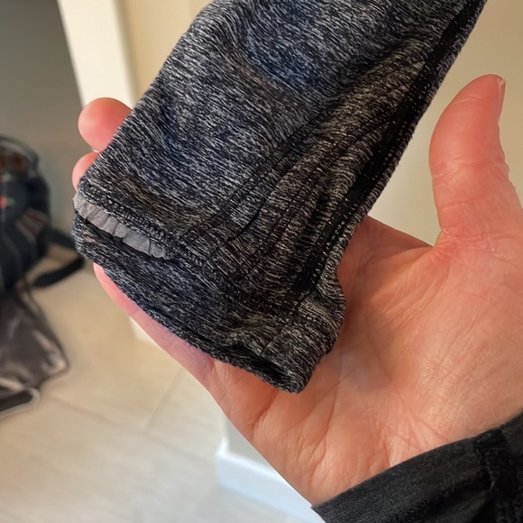 Lululemon top - Picture 2 of 8